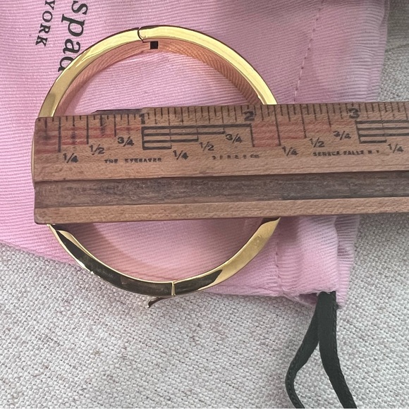Kate Spade Hole Punch Spade Hinge Bangle  Mother of Pearl Rose Gold bracelet - Picture 7 of 7